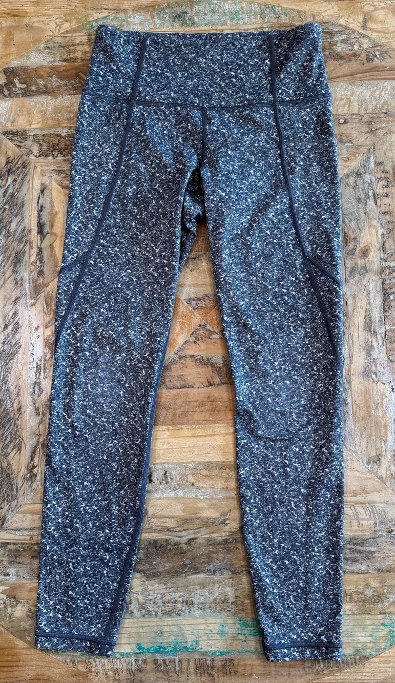 Athleta Salutation Stash Powervita tight S (54023) Pebble Beach Highrise pocket